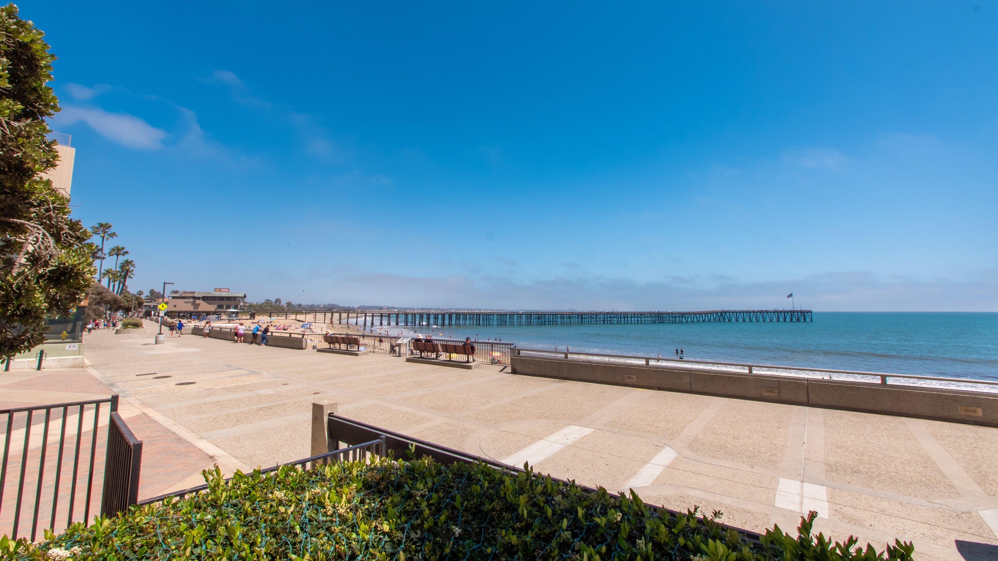 Crowne Plaza Ventura Beach By Ihg Ngoại thất bức ảnh