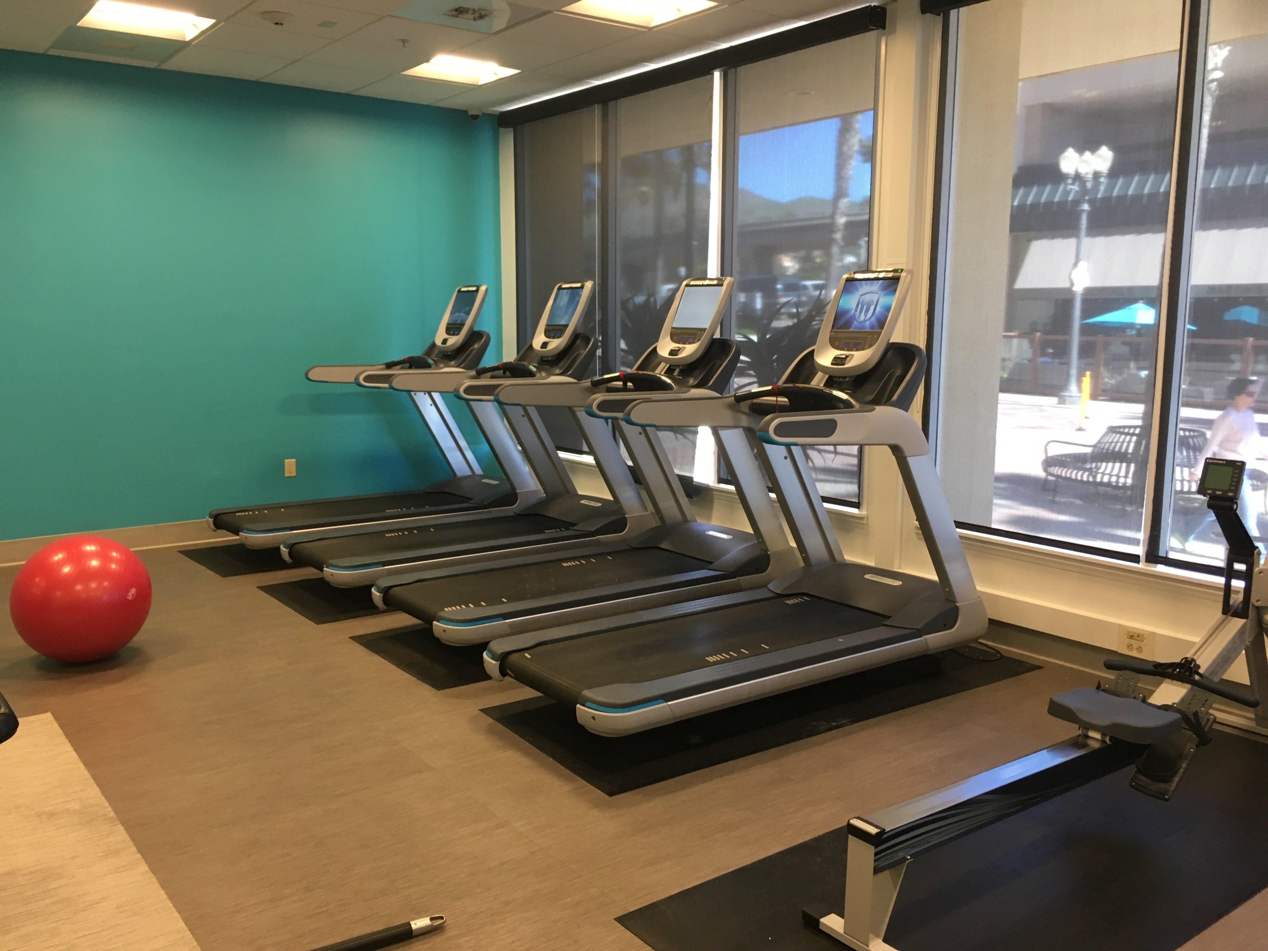 Crowne Plaza Ventura Beach By Ihg Ngoại thất bức ảnh