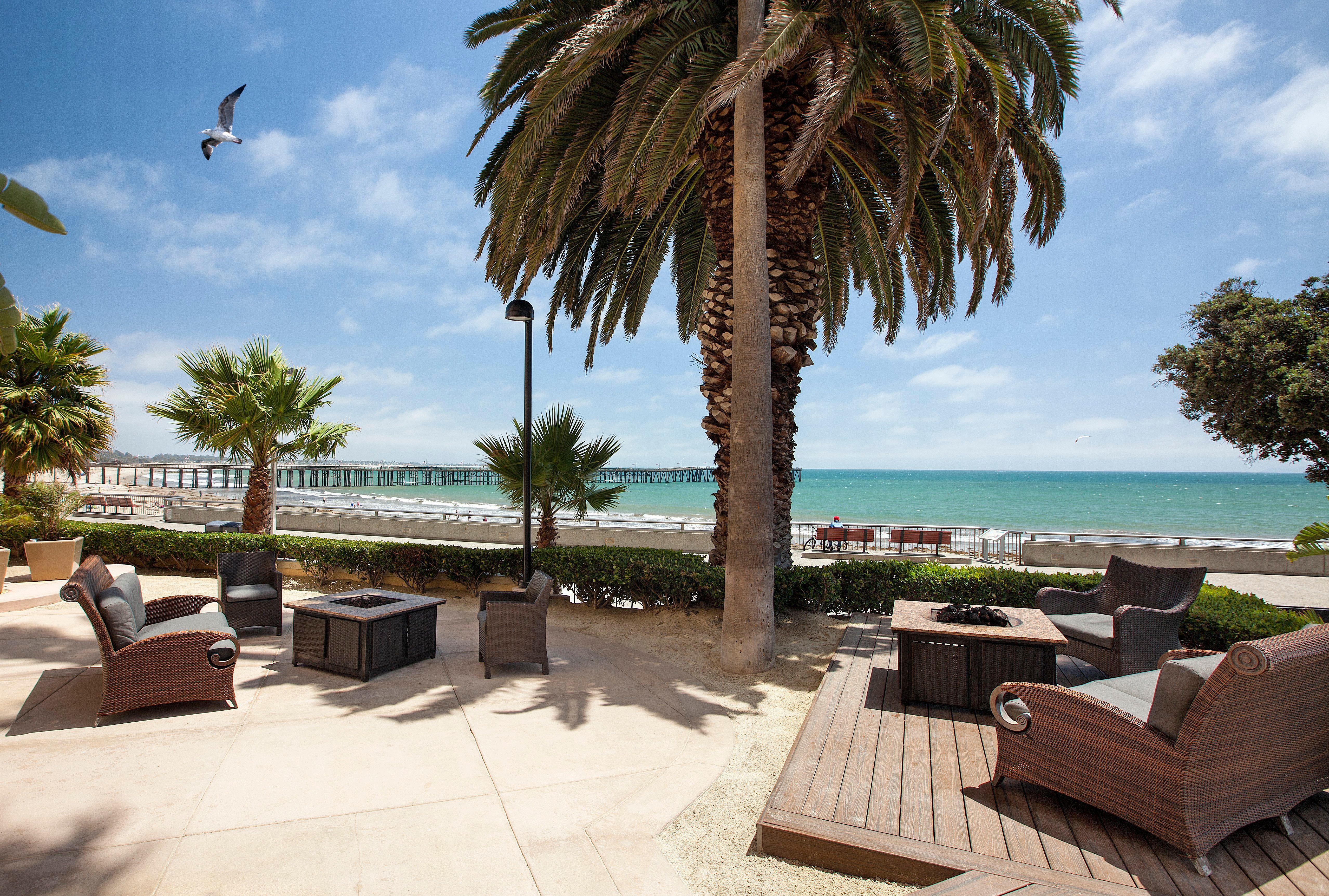 Crowne Plaza Ventura Beach By Ihg Ngoại thất bức ảnh